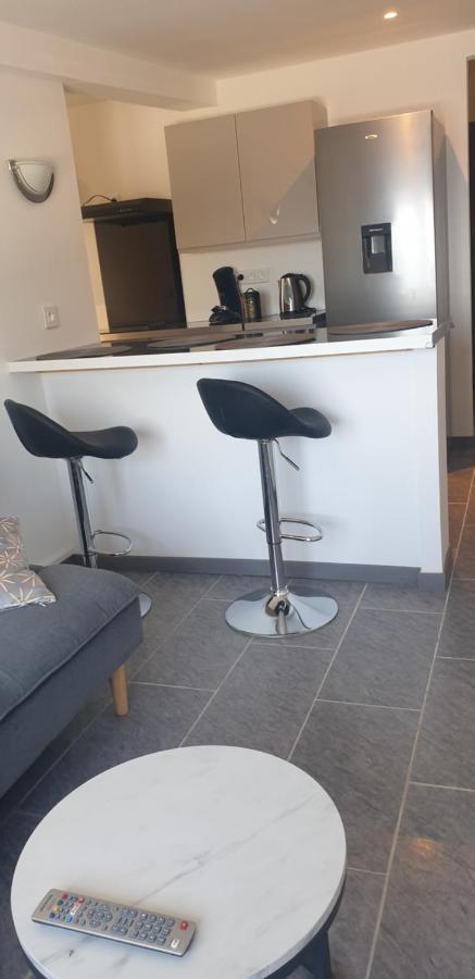 Au Panorama F3 2 Chbres Lägenhet La Possession Exteriör bild